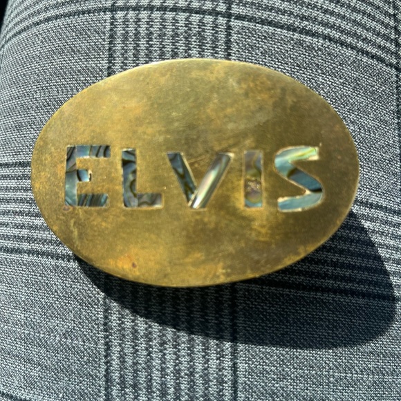 VINTAGE. rare •Elvis belt buckle•